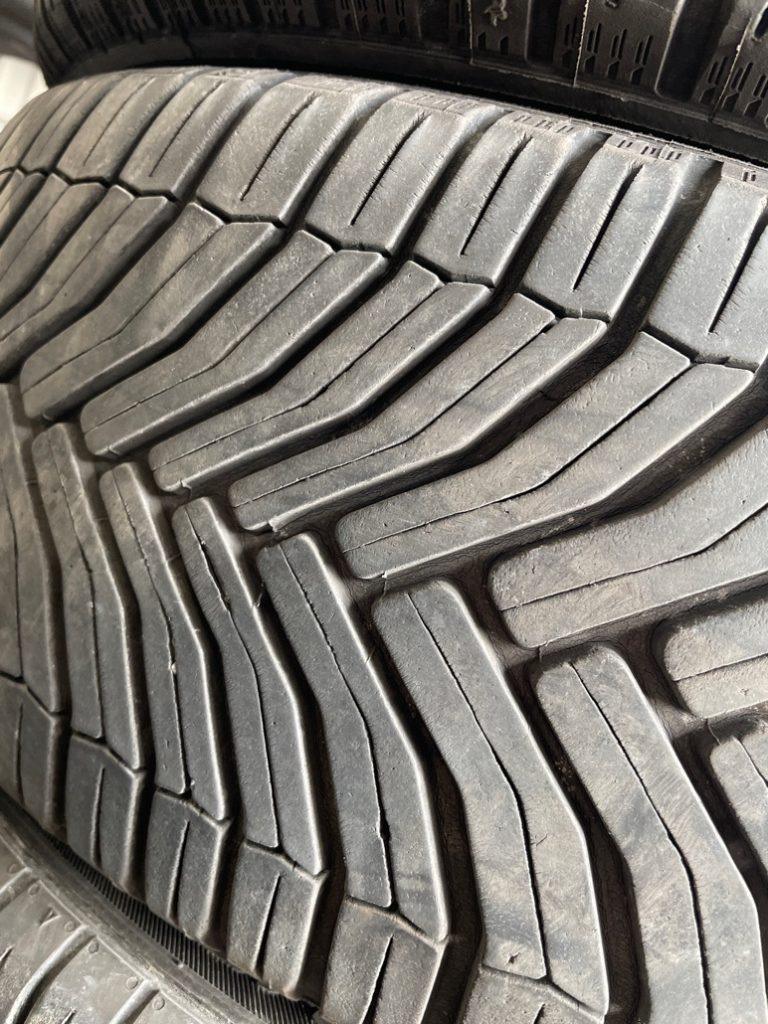 03AB82E1-A3B4-4A00-A3E0-F95AB18E4E38