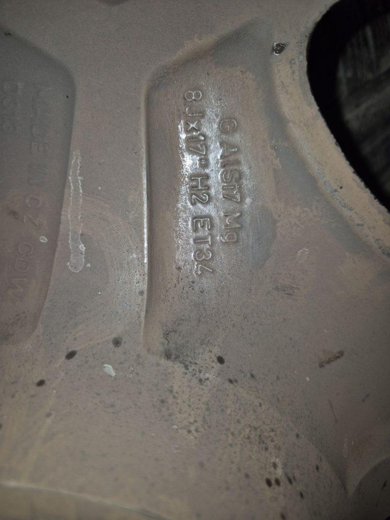 a3695e63-fd74-4ed1-8306-c21bc8bf859d