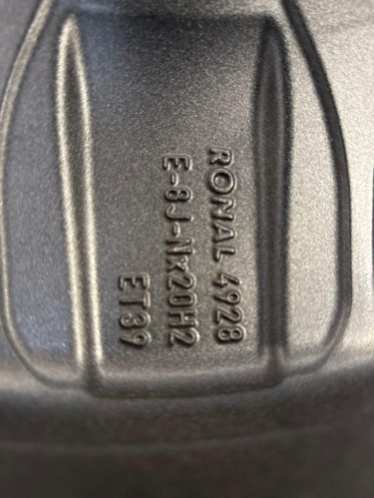 EED8BA70-CC06-4FDA-A284-561436D5603A