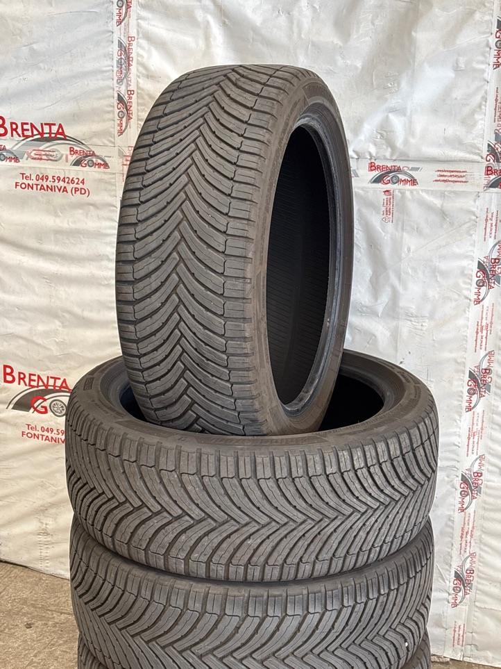 EC5CE9C5-608A-494D-9699-FBE230A78A5B