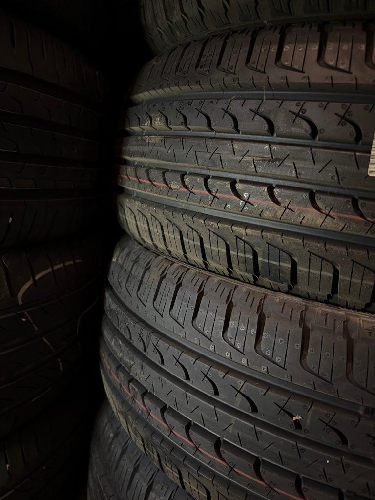 81CE03BE-6900-4AE8-9EBD-53BE0A55538B