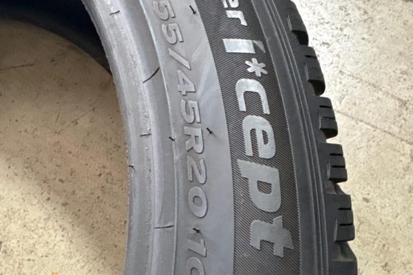2BEBE75C-A0FD-456B-8798-5EBD69DE78CC
