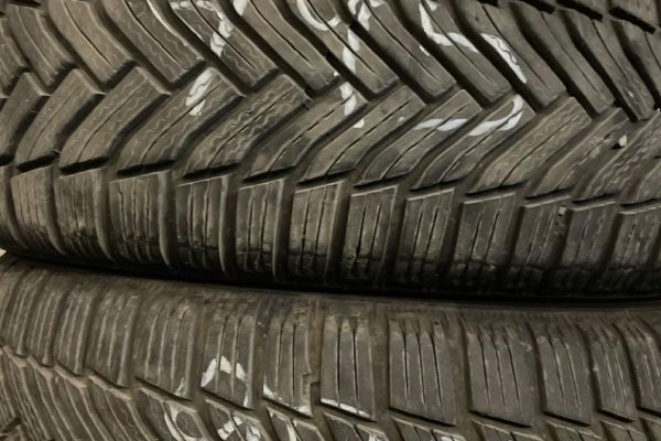 4126EED8-4C5A-46BE-BB58-CC9B3AE625E7